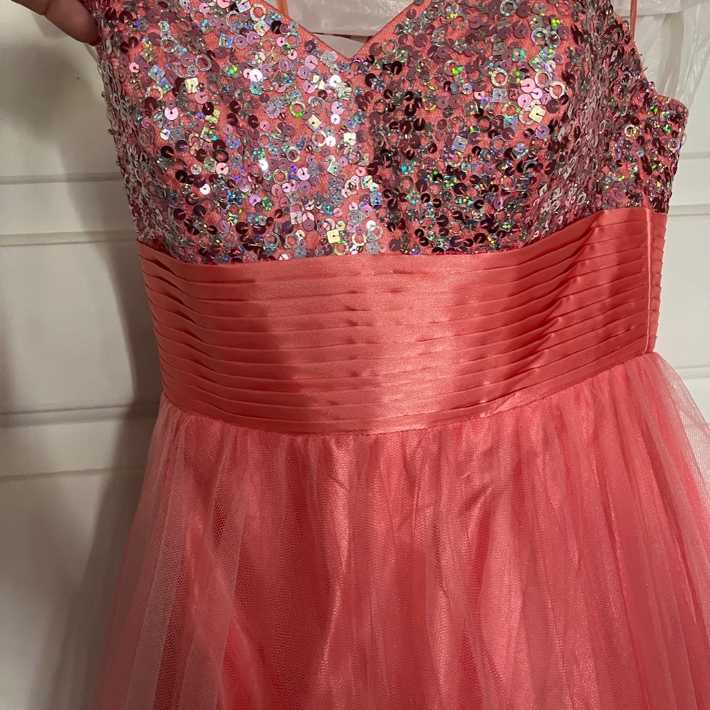 Prom Dress - Picture 2 of 4